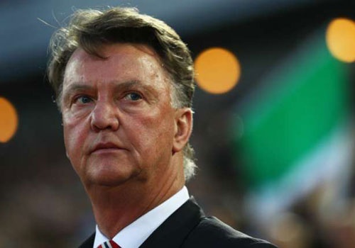 Van Gaal: ‘Khong thuc te khi MU dat muc tieu vo dich’ hinh anh
