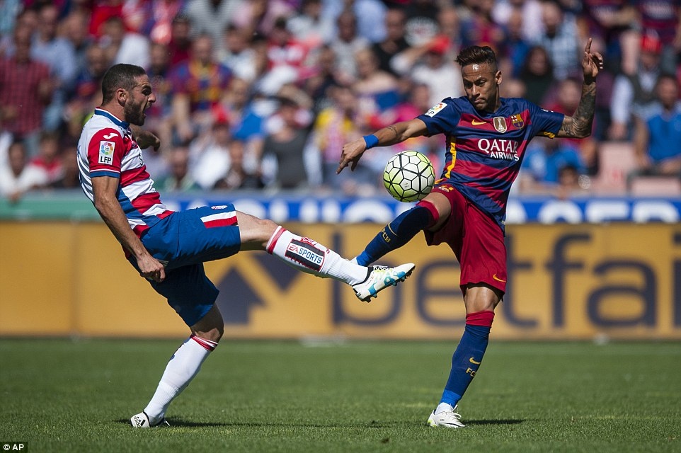 Suarez giúp Barca vô địch La Liga ảnh 3 Suarez giup Barca vo dich La Liga anh 3