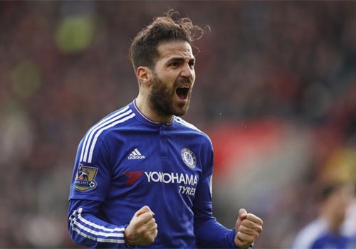 Doi hinh hay nhat khep lai Ngoai hang Anh mua nay hinh anh