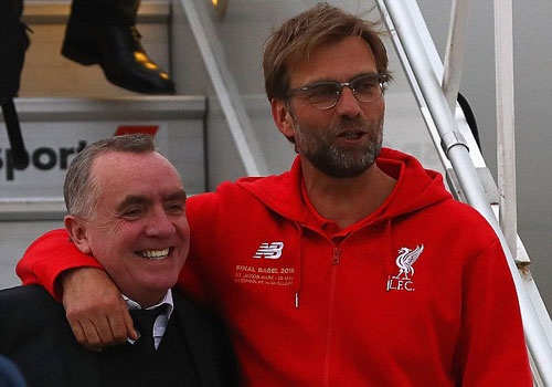 Liverpool len duong gianh cup vo dich Europa League hinh anh