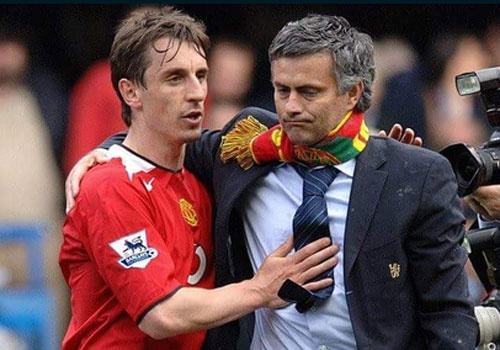 Jose Mourinho moi Gary Neville lam tro ly hinh anh
