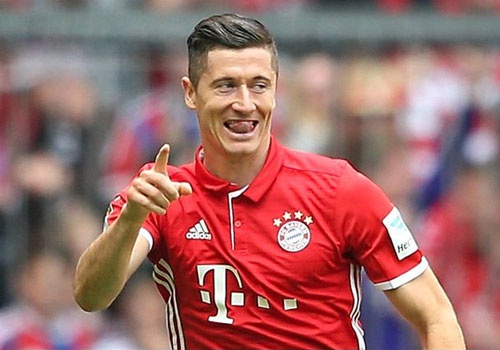 Lewandowski xac nhan dam phan voi Real hinh anh