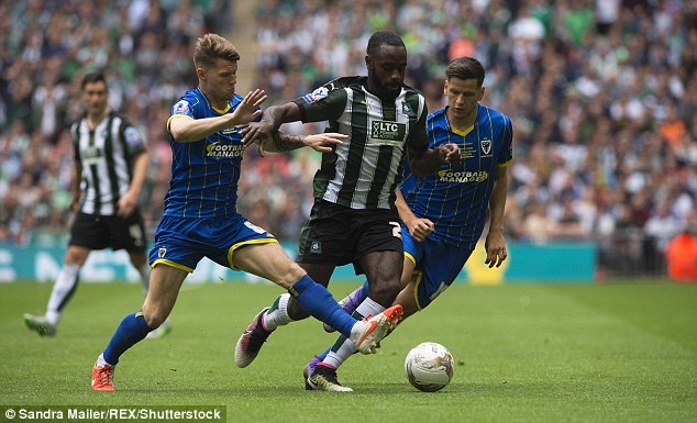 Cau thu 101 kg ghi ban cho Wimbledon anh 8