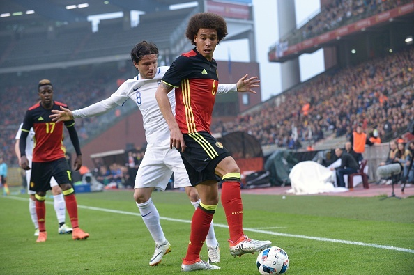 Tran DT Bi vs DT Phan Lan anh 4