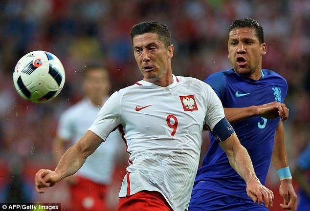 Tran DT Ba Lan vs DT Ha Lan anh 1