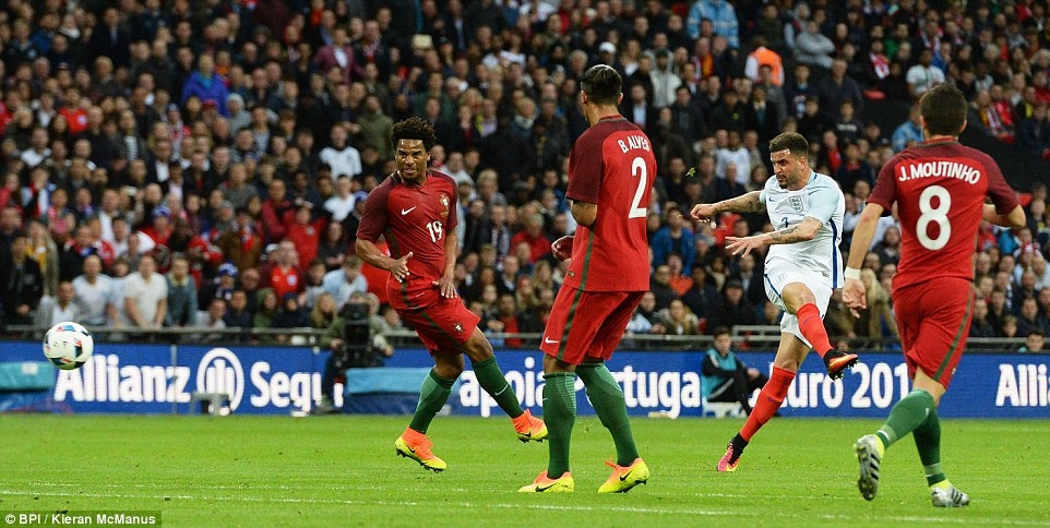 Mourinho du khan Anh vs Bo Dao Nha anh 11