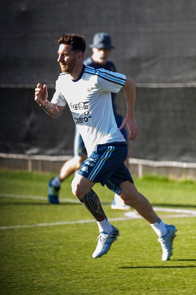 Messi tro lai tap luyen anh 3