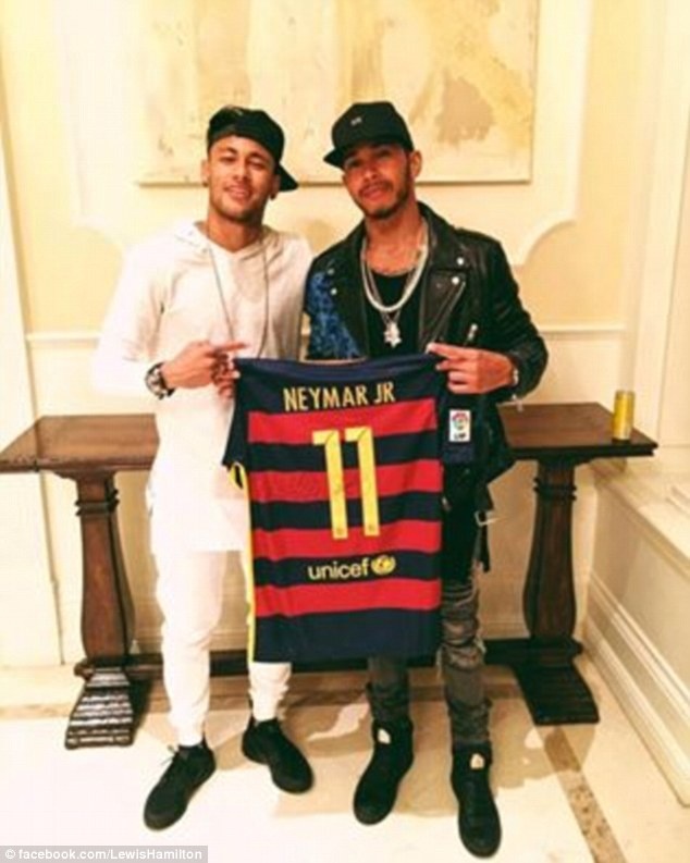 Neymar thue biet thu o My anh 11