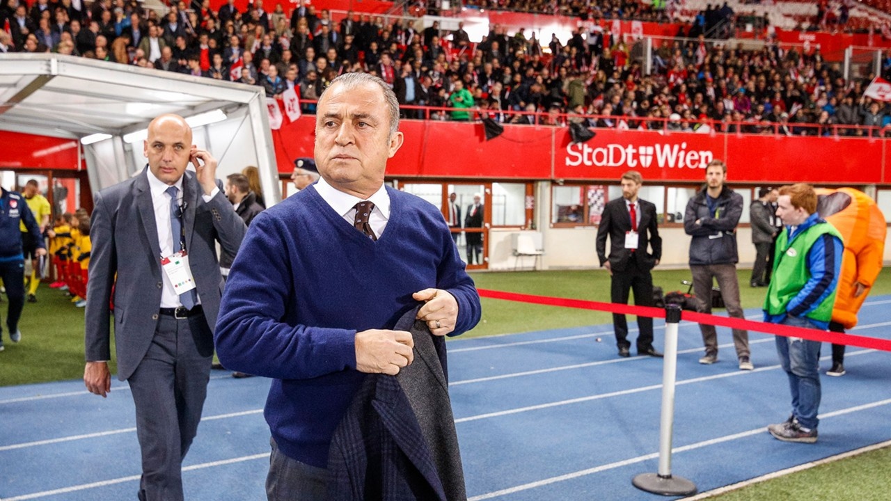 Nhung HLV huong luong cao o Euro 2016 anh 3