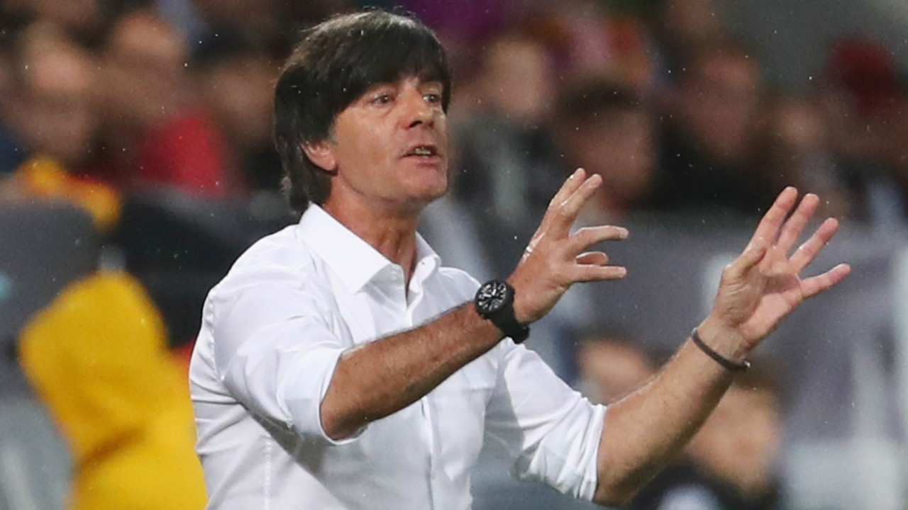 Nhung HLV huong luong cao o Euro 2016 anh 4