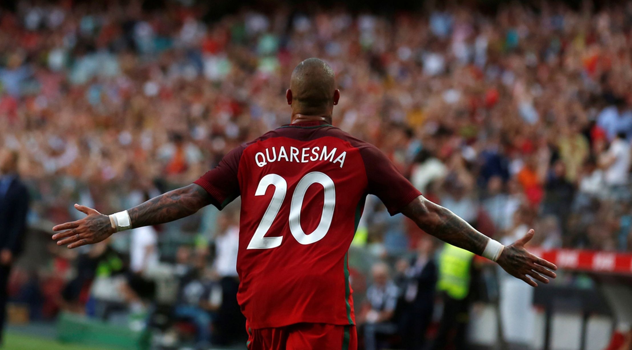 Ronaldo giúp Bồ Đào Nha thắng 7-0 ảnh 7 Ronaldo giup Bo Dao Nha thang 7-0 anh 7