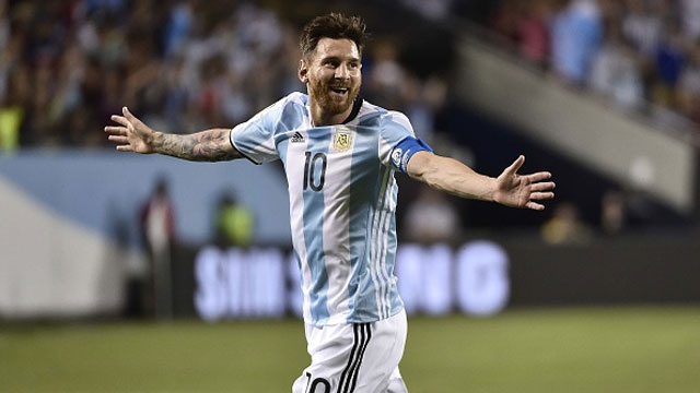 Argentina vs Panama (5-0): Messi lap hat-trick hinh anh