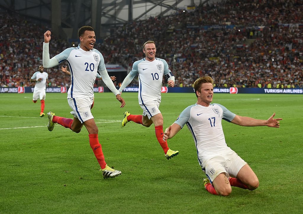 Anh vs Nga (1-1): Kich tinh phut cuoi hinh anh