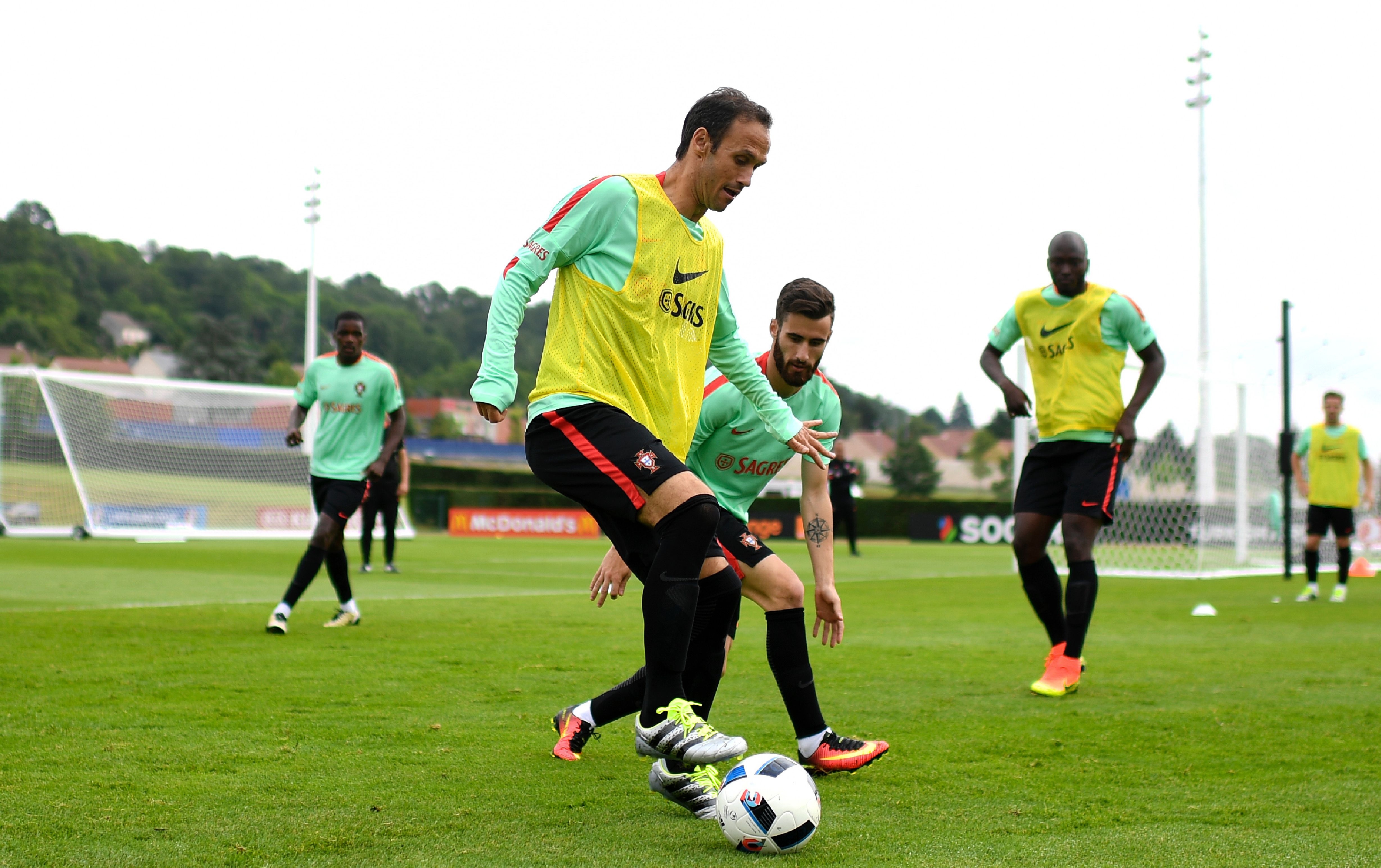 Ronaldo bieu dien ky thuat anh 10