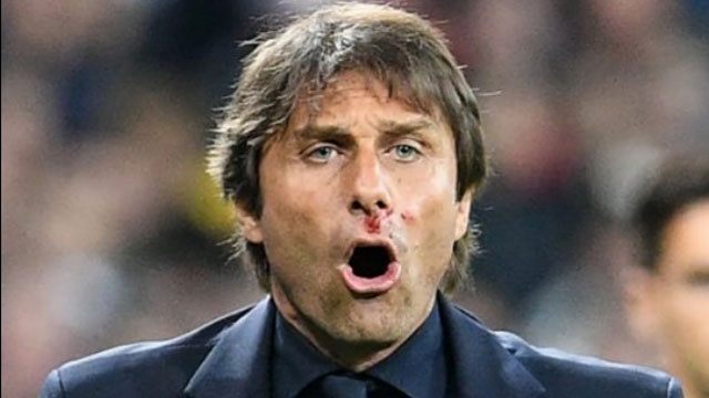 Antonio Conte chay mau mui vi an mung qua khich hinh anh