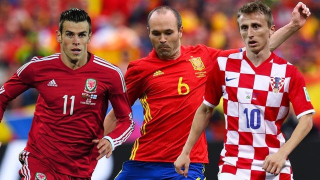 Doi hinh hay nhat luot dau vong bang Euro 2016 hinh anh