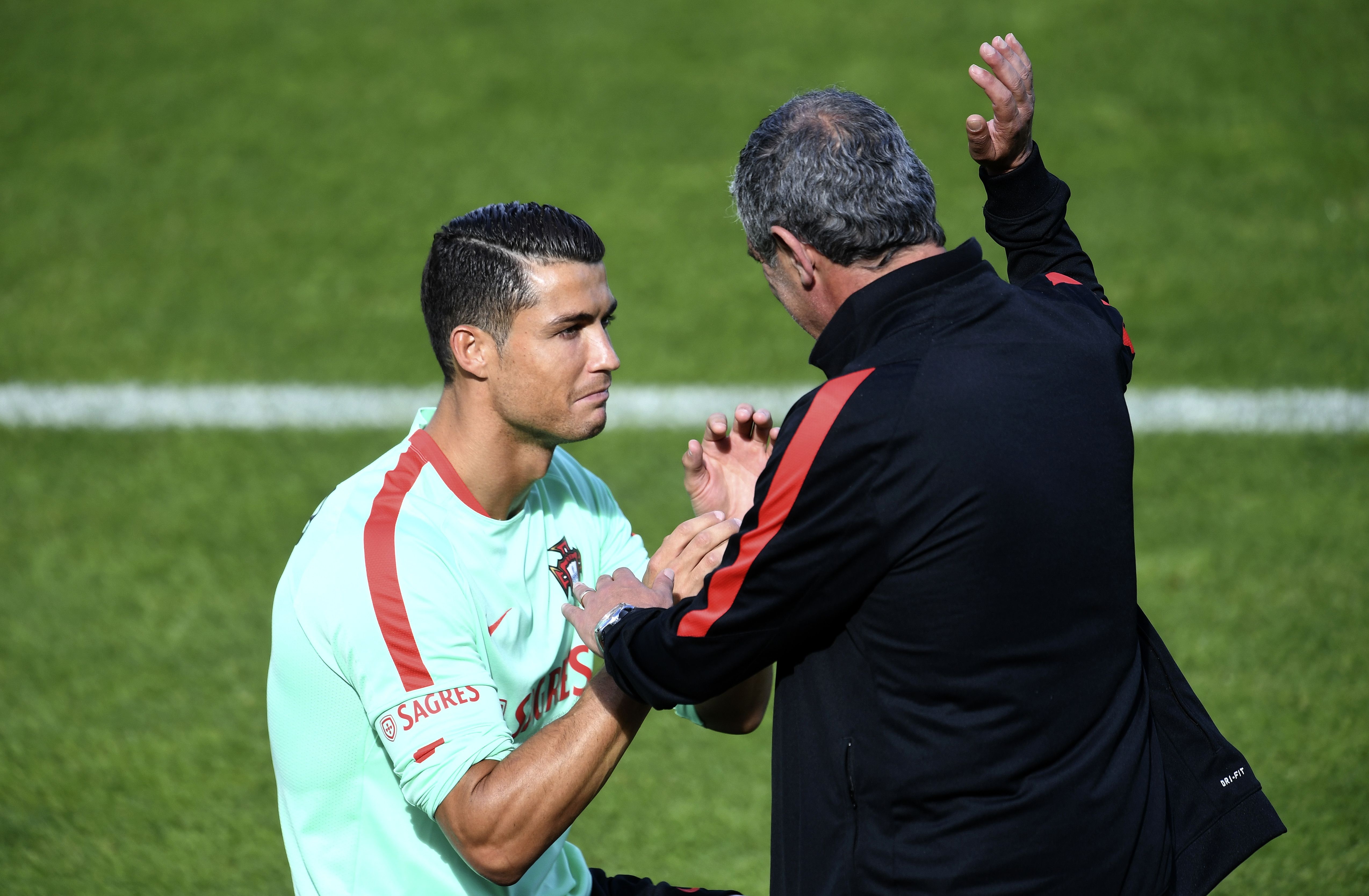 Ronaldo tich cuc tap du bi si nhuc anh 7