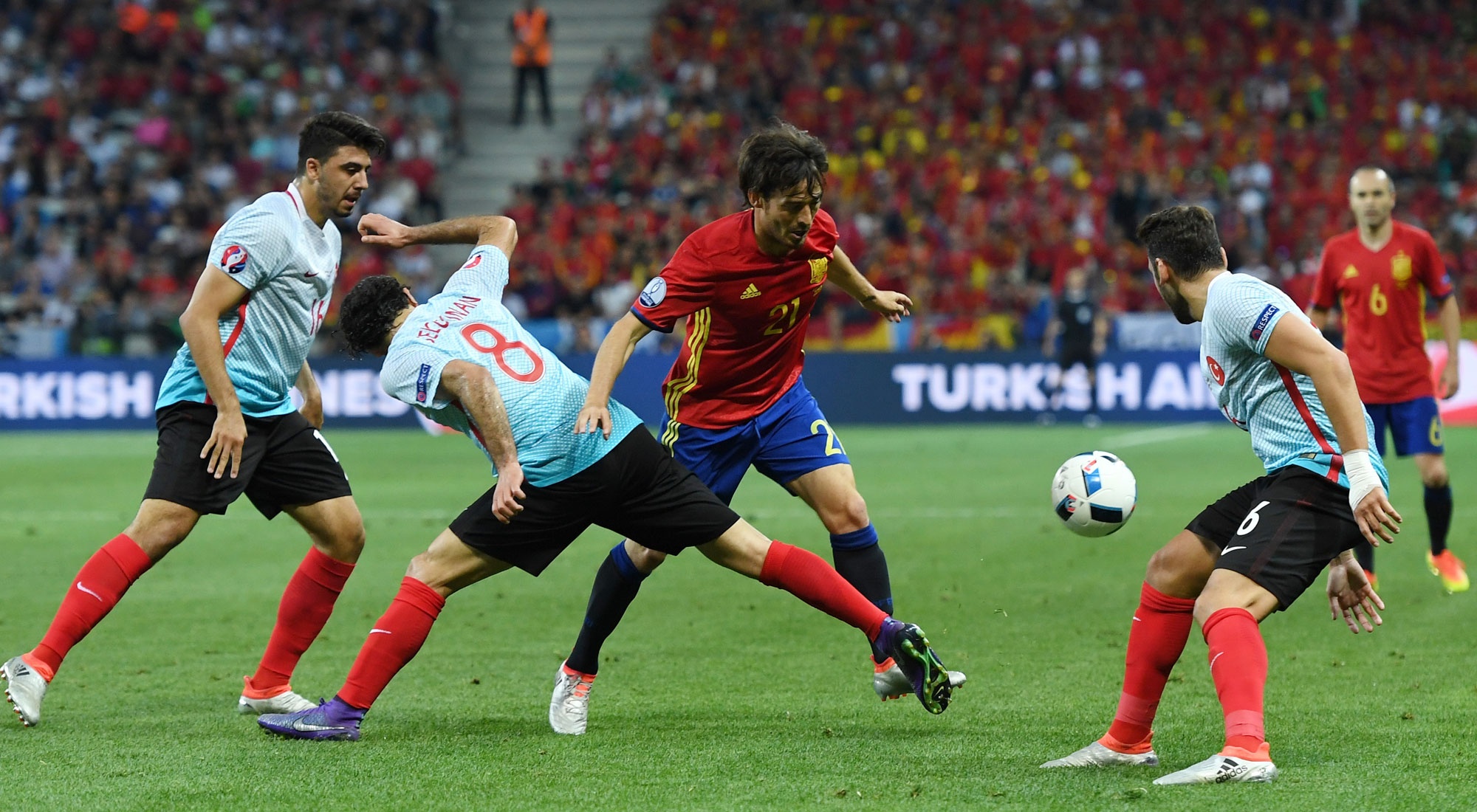 Cham diem Tay Ban Nha anh 10