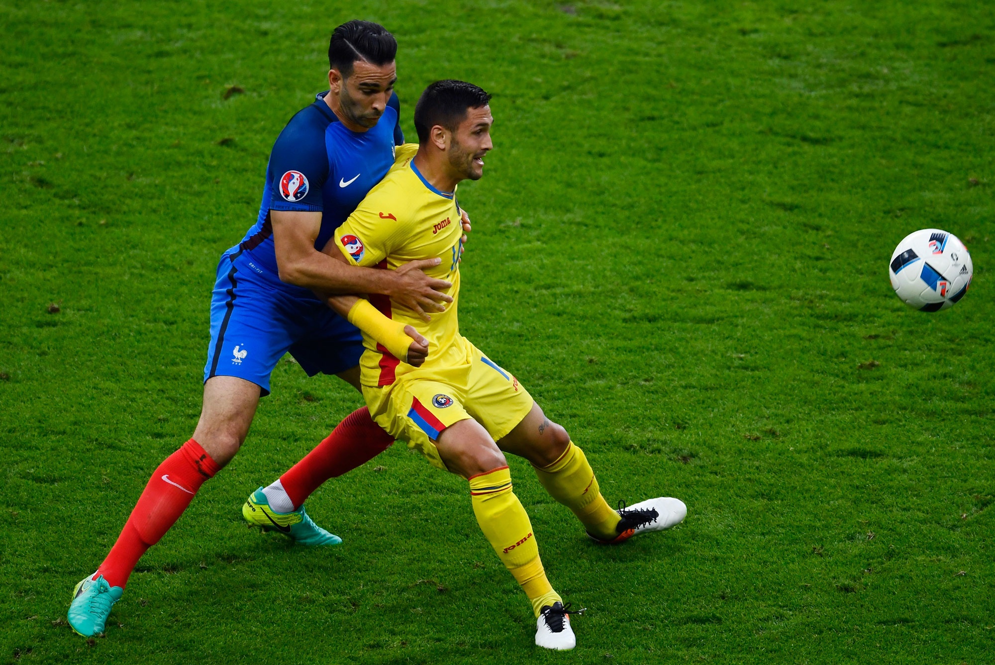 Doi hinh hay nhat luot thu hai anh 4