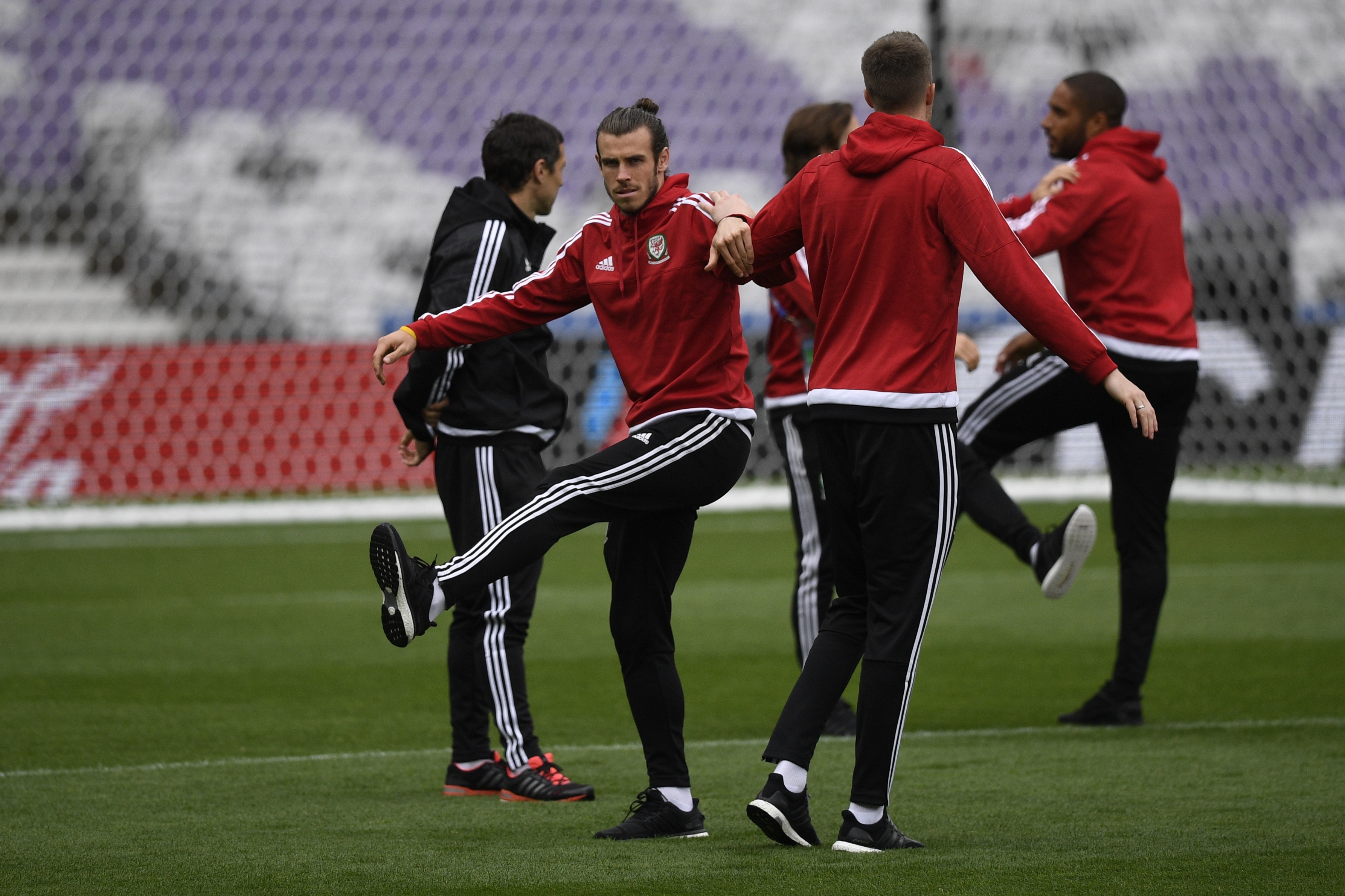 Gareth Bale hoi phuc the luc anh 5