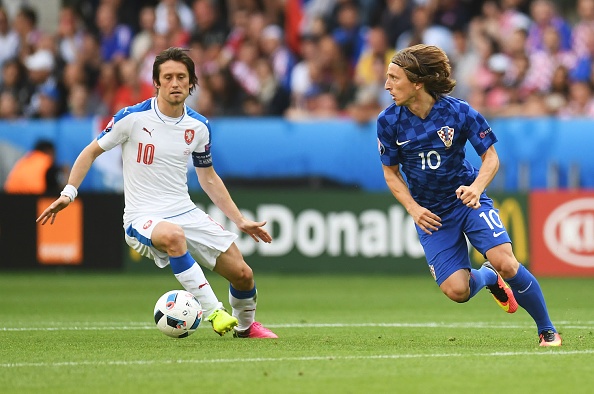 Modric - tiền vệ trường phái lãng mạn ảnh 1 Modric - tien ve truong phai lang man anh 1