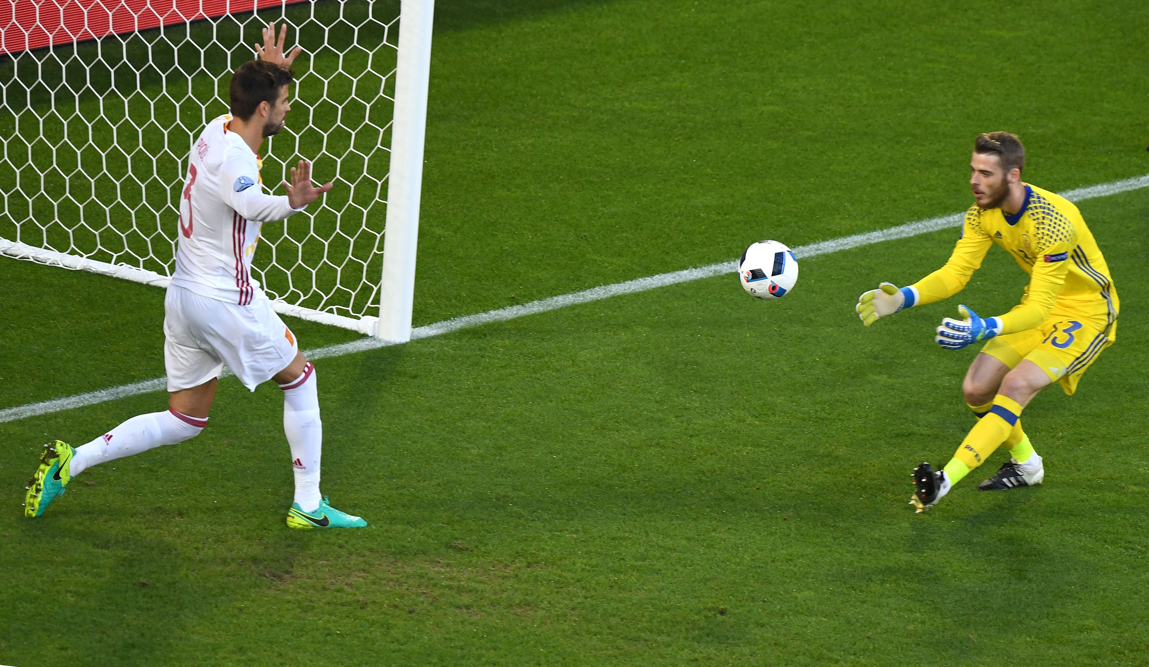 Tay Ban Nha gap Italy o vong 1/8 anh 4