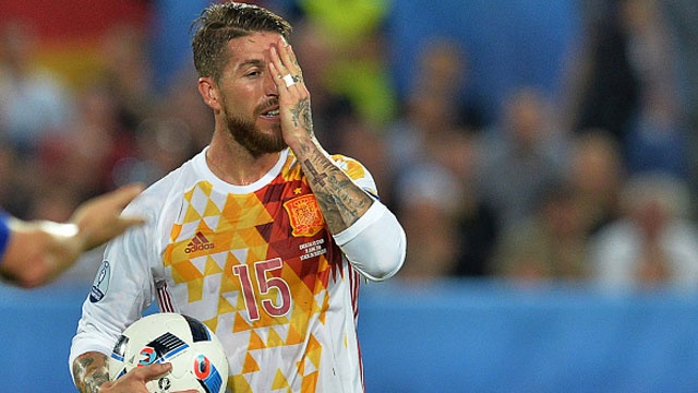 Cham diem Tay Ban nha: Dem ac mong cua De Gea - Ramos hinh anh