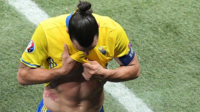 Thuy Dien vs Bi (0-1): Ibrahimovic cui dau roi Euro 2016 hinh anh