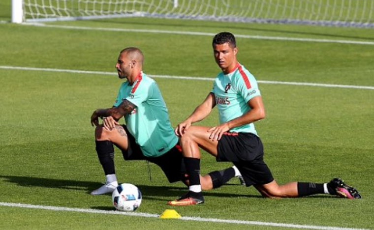 Ronaldo va Quaresma o Euro 2016 anh 6