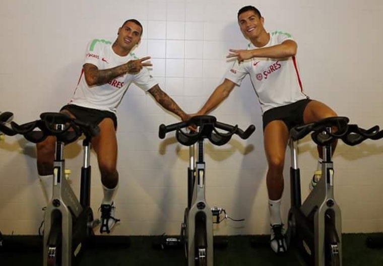 Ronaldo va Quaresma o Euro 2016 anh 12