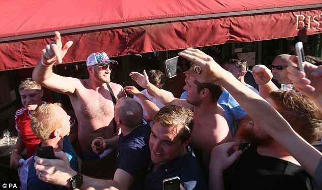 Nha vo dich boxing tang CDV Anh bia anh 3