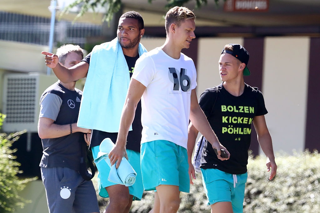 Tuyen Duc xa hoi truoc tran gap Italy anh 7