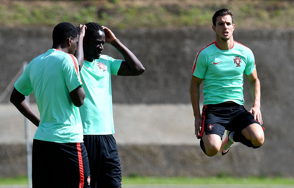 Ronaldo khoe ky thuat truoc tu ket Euro anh 11