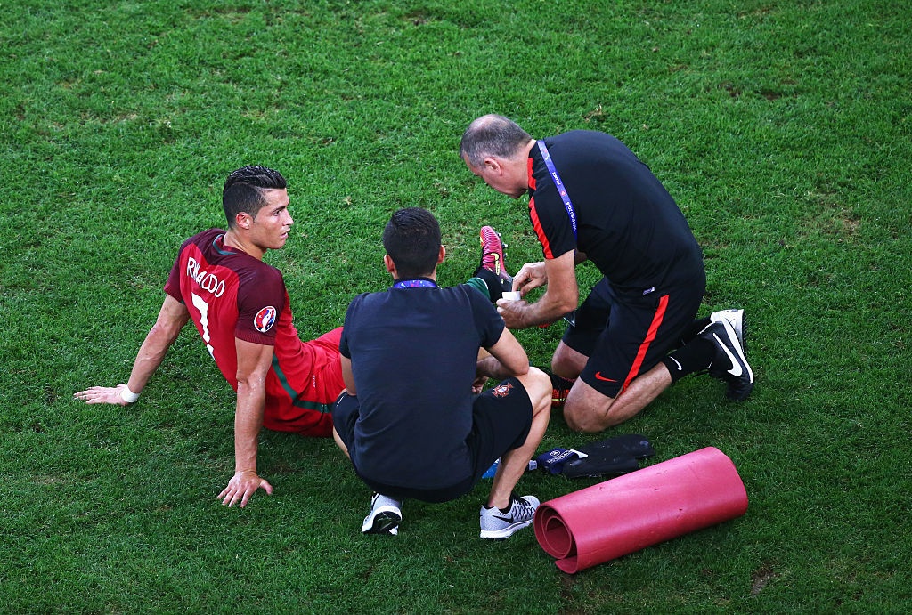 Ronaldo tu that vong den phan khich anh 8