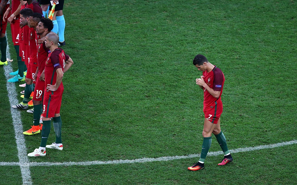 Ronaldo tu that vong den phan khich anh 12