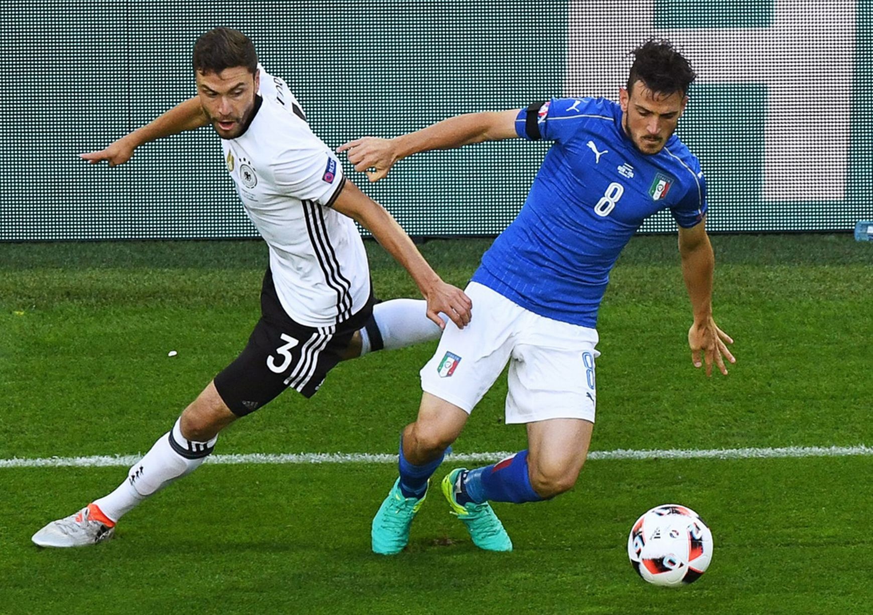 Chấm điểm Đức thắng Italy ở Euro 2016 ảnh 9 Cham diem Duc thang Italy o Euro 2016 anh 9