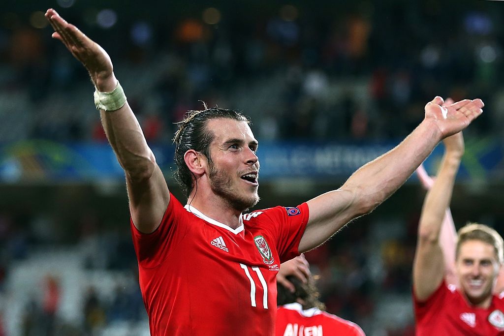 Ronaldo bi loai khoi doi hinh tu ket anh 8