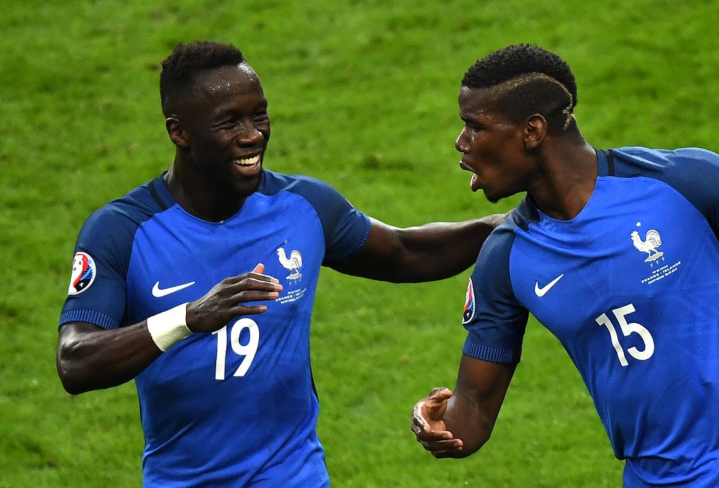 Giroud toa sang giup Phap danh bai Iceland anh 3