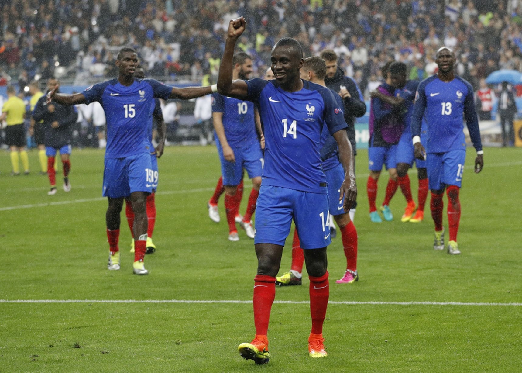 Giroud toa sang giup Phap danh bai Iceland anh 7