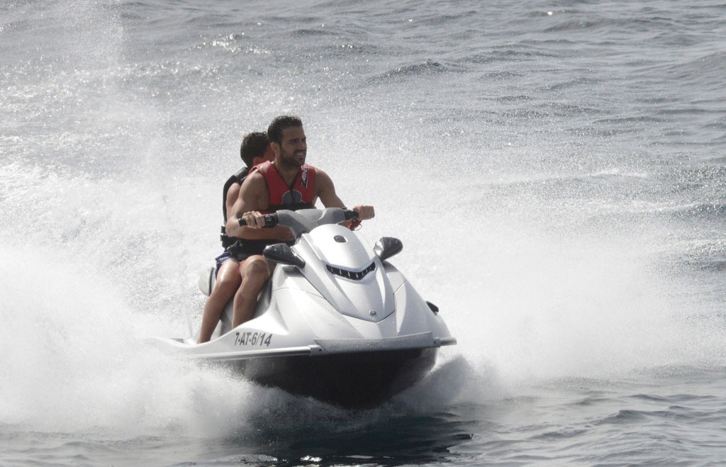 Bong hong cua Fabregas nong bong o bien anh 7