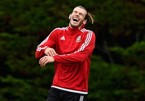 Bale tu tin truoc Ronaldo o ban ket Euro 2016 hinh anh