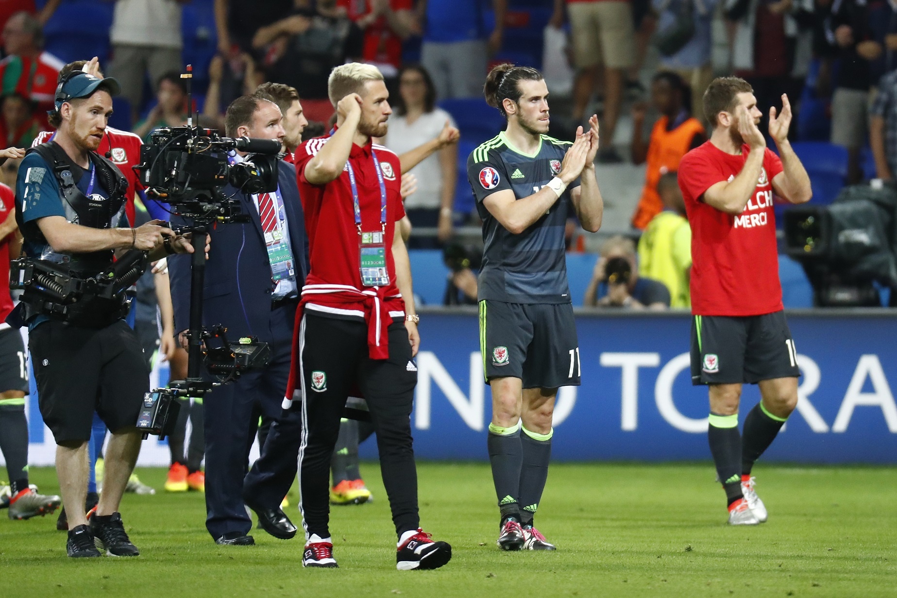 CDV than tho nhin Bale roi Euro 2016 anh 5