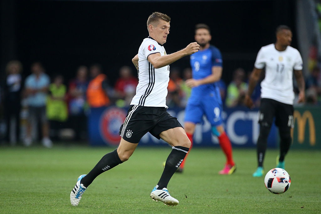 Ronaldo vao doi hinh hay nhat ban ket anh 7