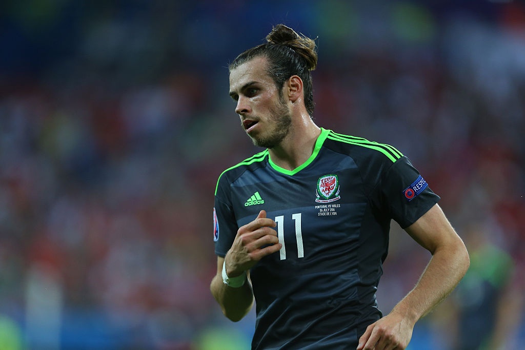 Ronaldo vao doi hinh hay nhat ban ket anh 11