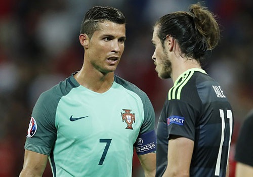 Ronaldo, Bale vao doi hinh hay nhat ban ket Euro 2016 hinh anh