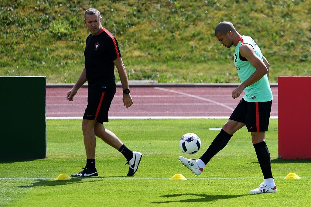 Bo Dao Nha quyet danh bai Phap anh 6