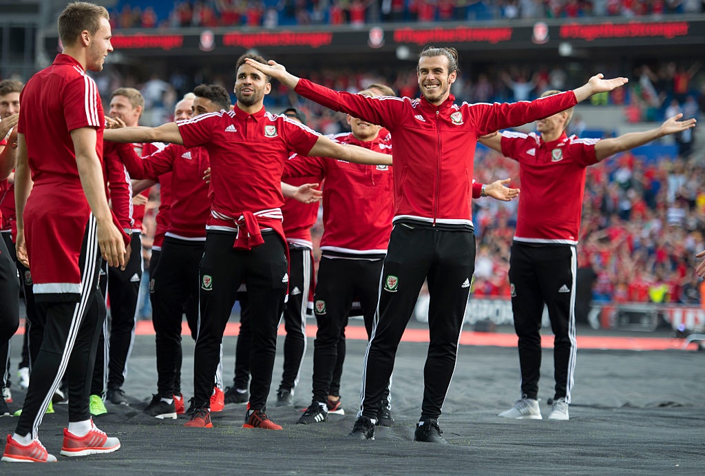 CDV do ra duong don xu Wales anh 10