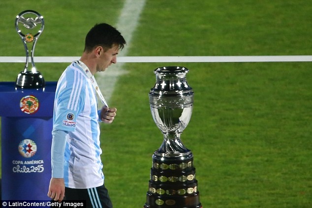 Tong thong Argentina xac nhan Messi khong giai nghe anh 1