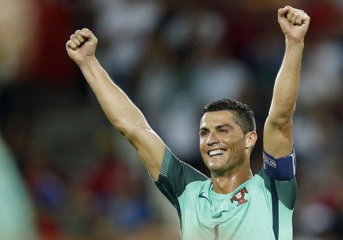 Ronaldo - nguoi dung len tu that bai hinh anh