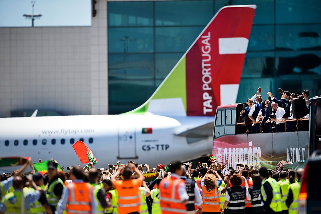 Lễ hoành tráng đón Bồ Đào Nha ảnh 2 Le hoanh trang don Bo Dao Nha anh 2